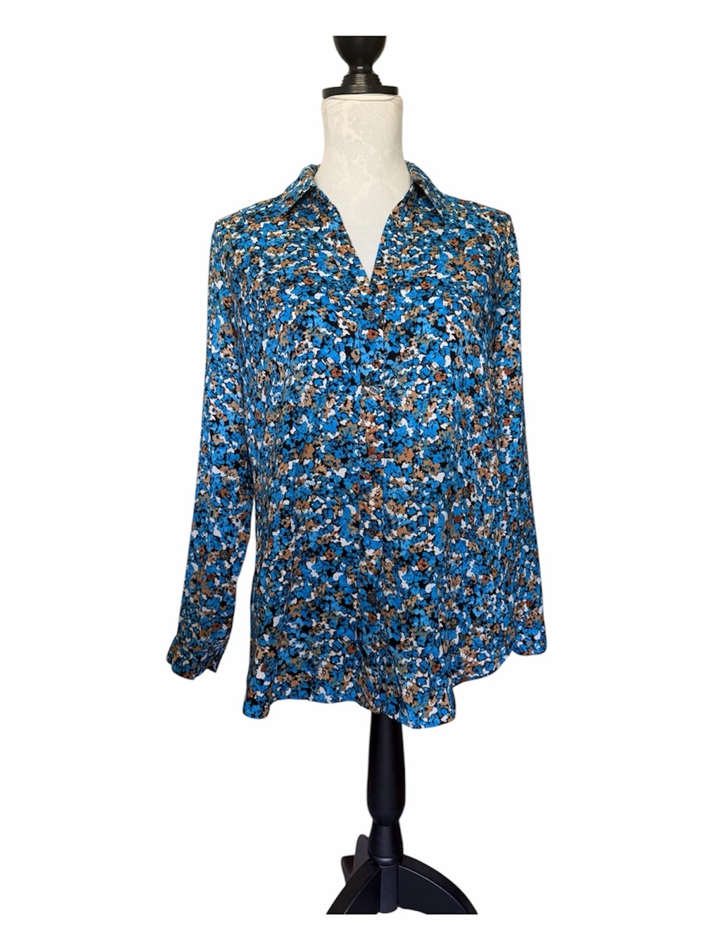 Ann Taylor Loft Petite Large Blue Floral Button Front Blouse Long Sleeve - Picture 6 of 6